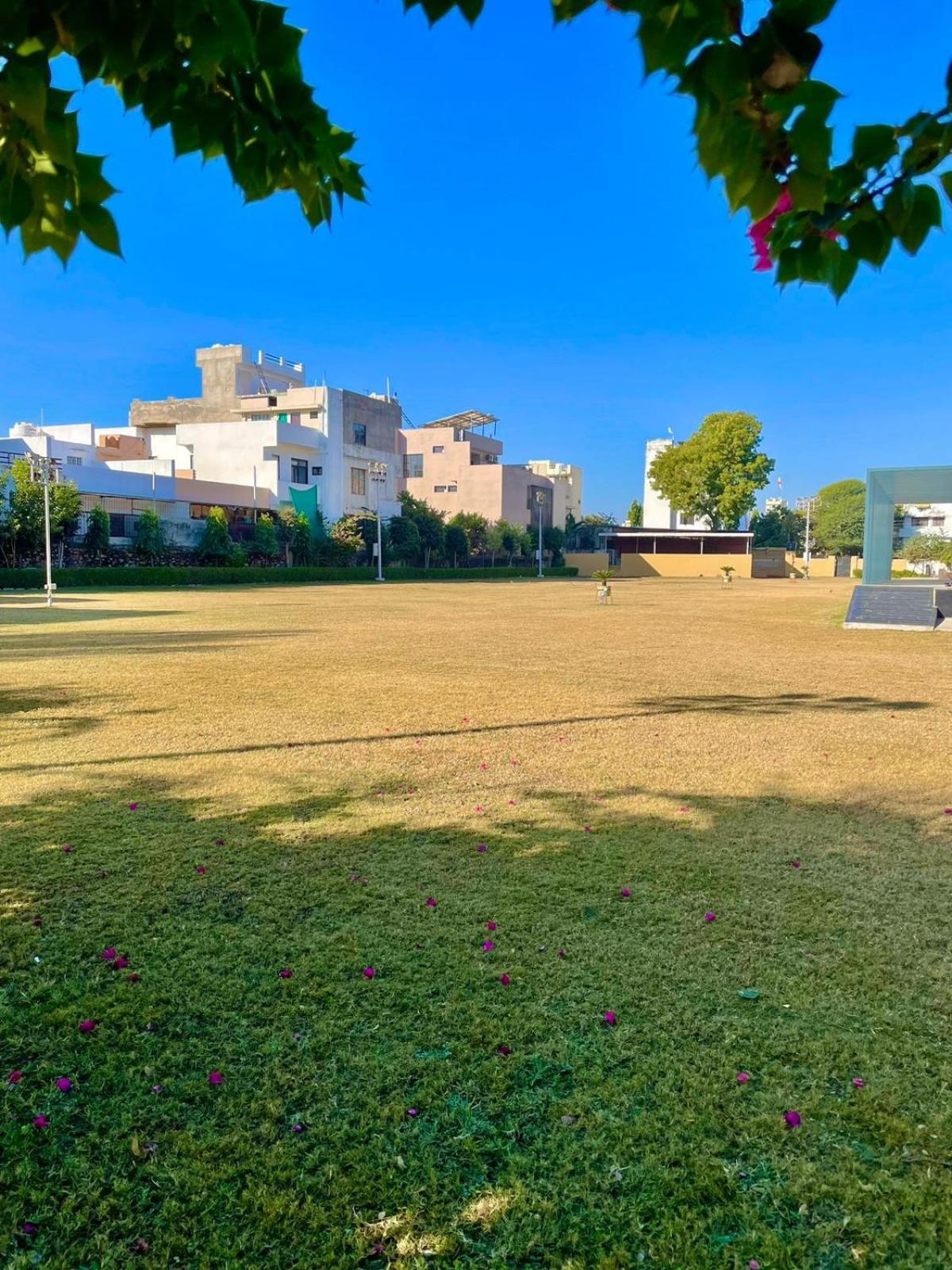 Vrindavan Greens Resort Udaipur Esterno foto