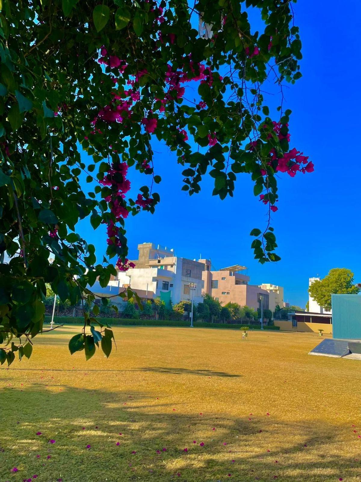 Vrindavan Greens Resort Udaipur Esterno foto
